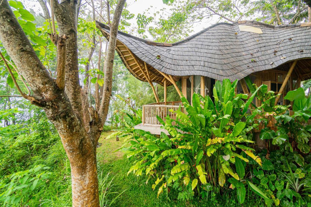 Bird Hills Bamboo House Villa Karangasem Exterior foto